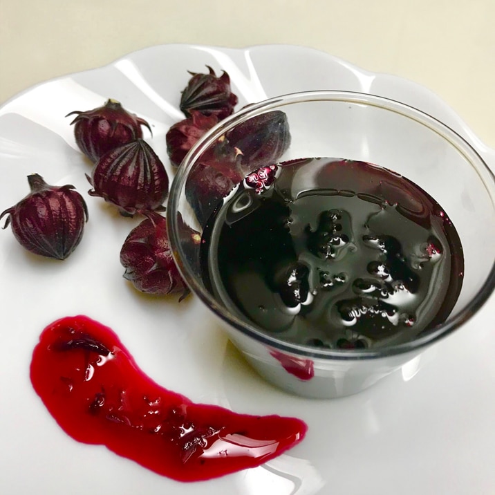 蜂蜜で作る ローゼルのコーディアル